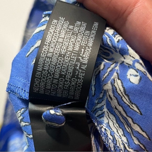 Zara Blue and White Palm Print Blouse - Picture 6 of 6